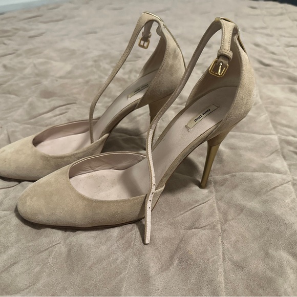 Gorgeous Miu Miu strap high heels. - Picture 5 of 6